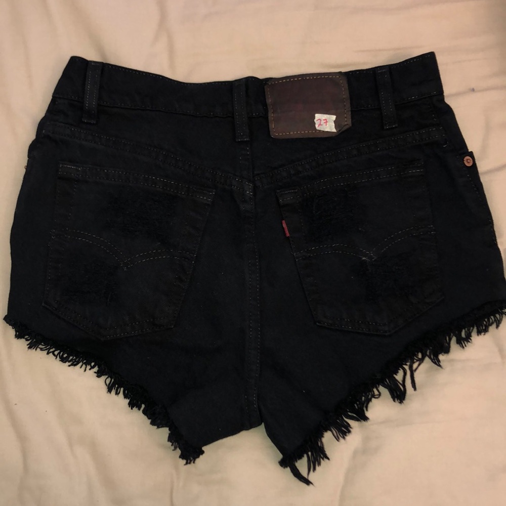 Levi high waisted shorts! - Picture 2 of 2